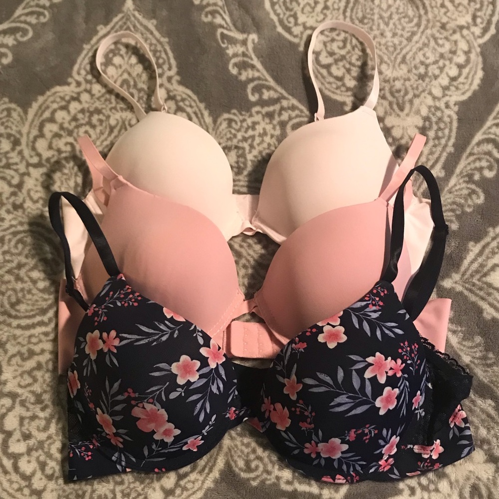 NWOT Laura Ashley Bra 3 Pack